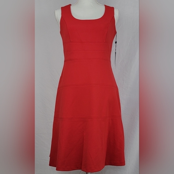 Tommy Hilfiger Women's Red Pencil Dress Size 4 Knee Length A29C1NRA New - Picture 1 of 11